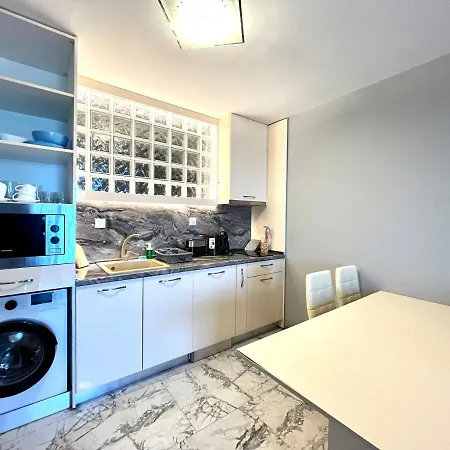 Apartment Aurora On The
